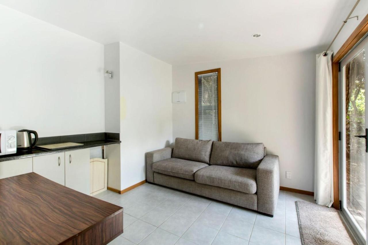 Karaka Sanctuary With Spa Pool By Waiheke Unlimited Oneroa Chambre photo