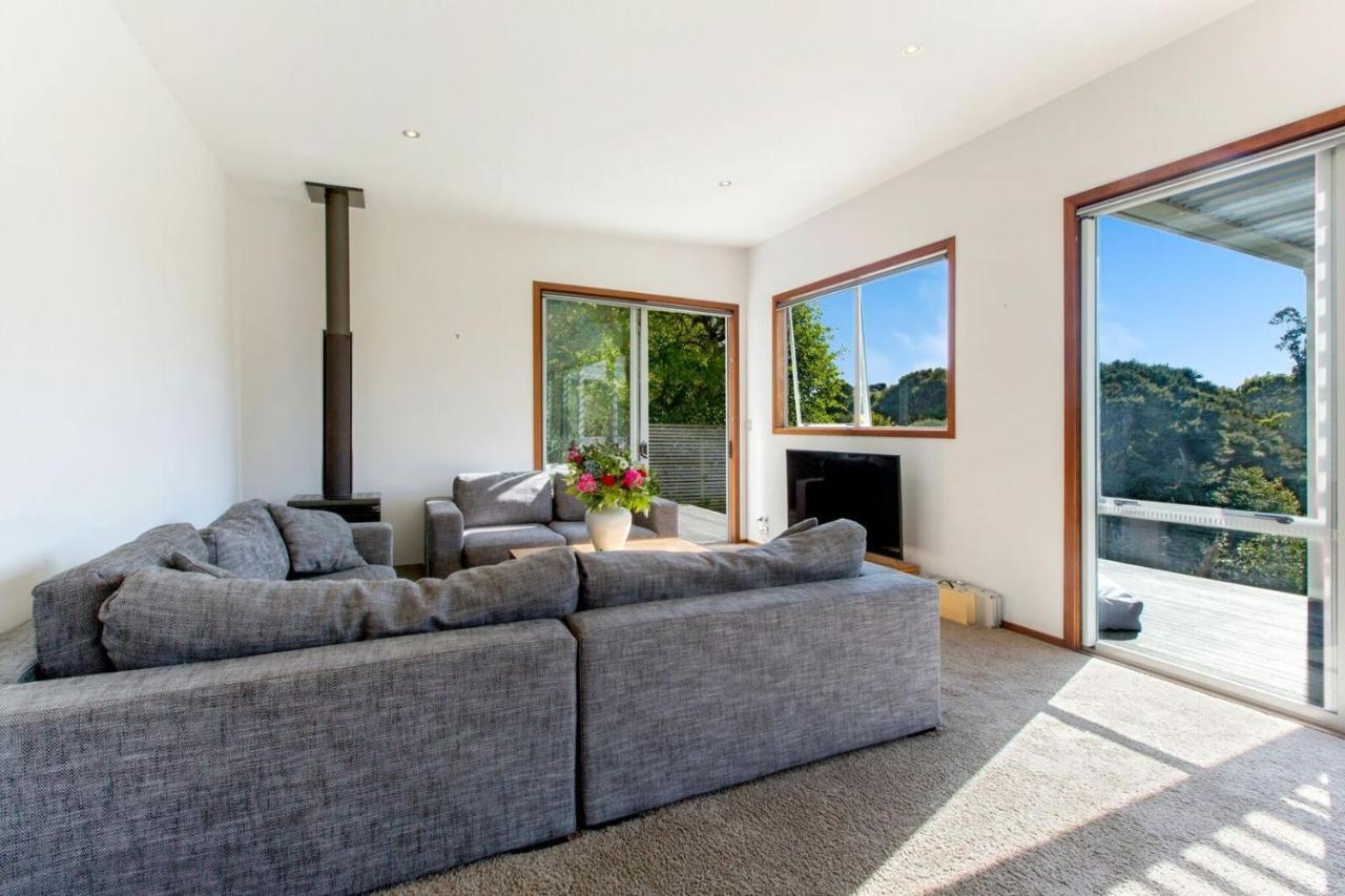 Karaka Sanctuary With Spa Pool By Waiheke Unlimited Oneroa Chambre photo